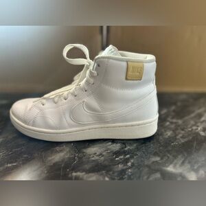 Nike Court Royale 2 Mid Triple White 
Size 8.5 Womens